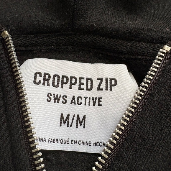 Cropped Black Hoodie - Picture 2 of 2